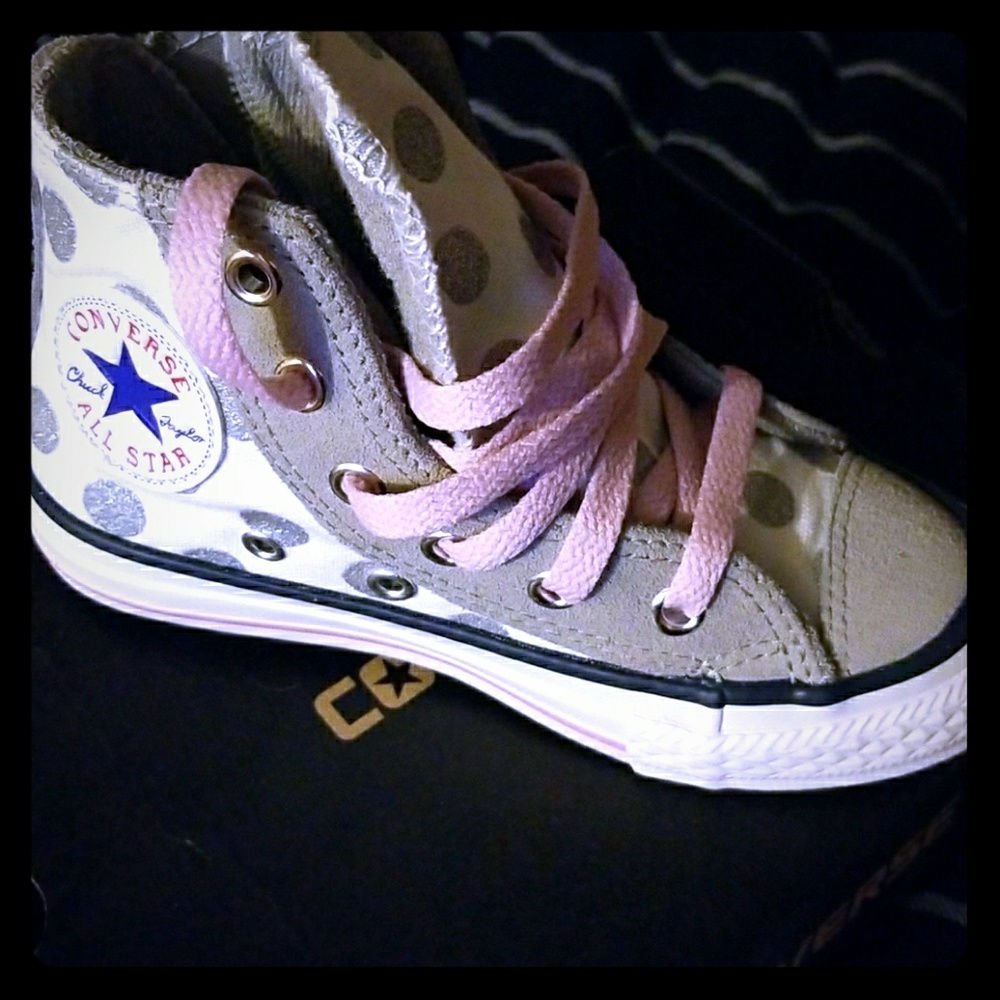 Girls shoes